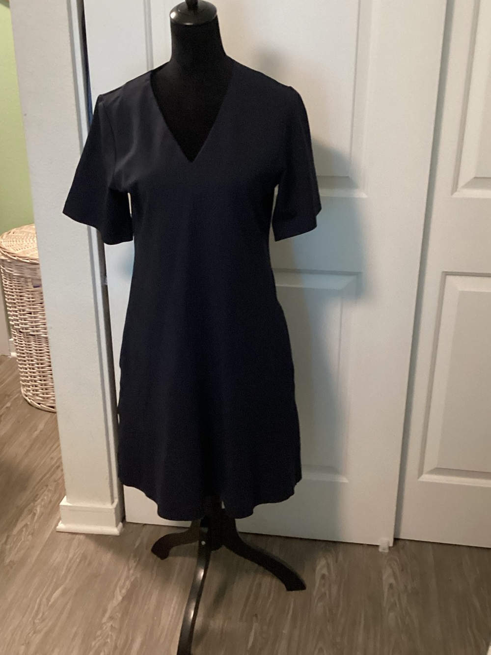 COS V-Neck Dress in BLACK S